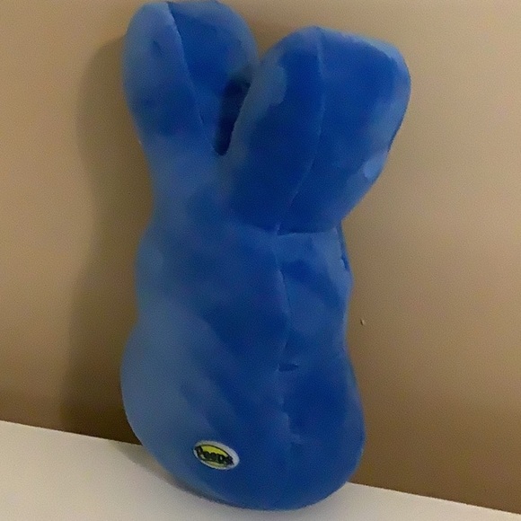 Peeps Blue 9" Marshmallow-Scented Bunny. New With Tags. - Picture 3 of 5